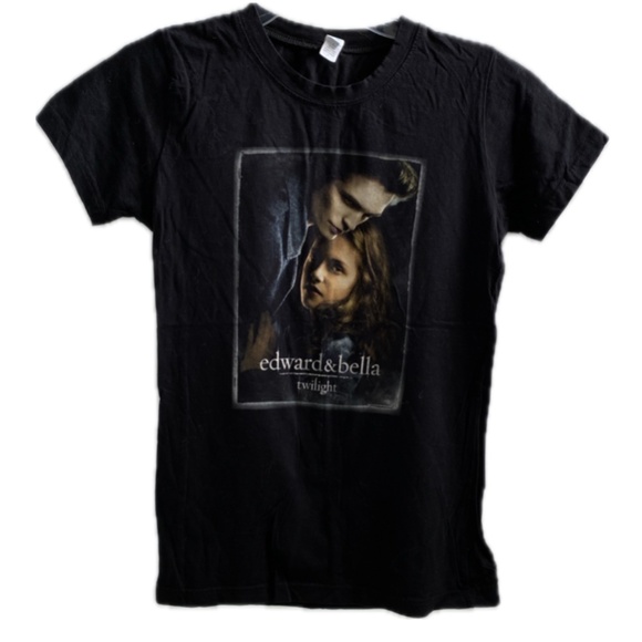 Collectible Twilight Edward & Bella Tee Size: Large - Picture 2 of 7